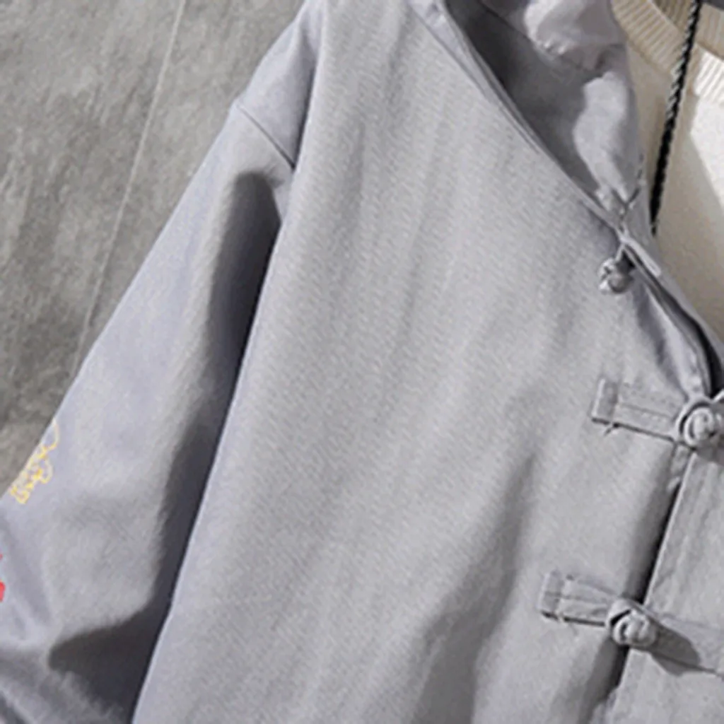 Зимняя мужская куртка с капюшоном модная новая зимняя стильная ретро вышитой