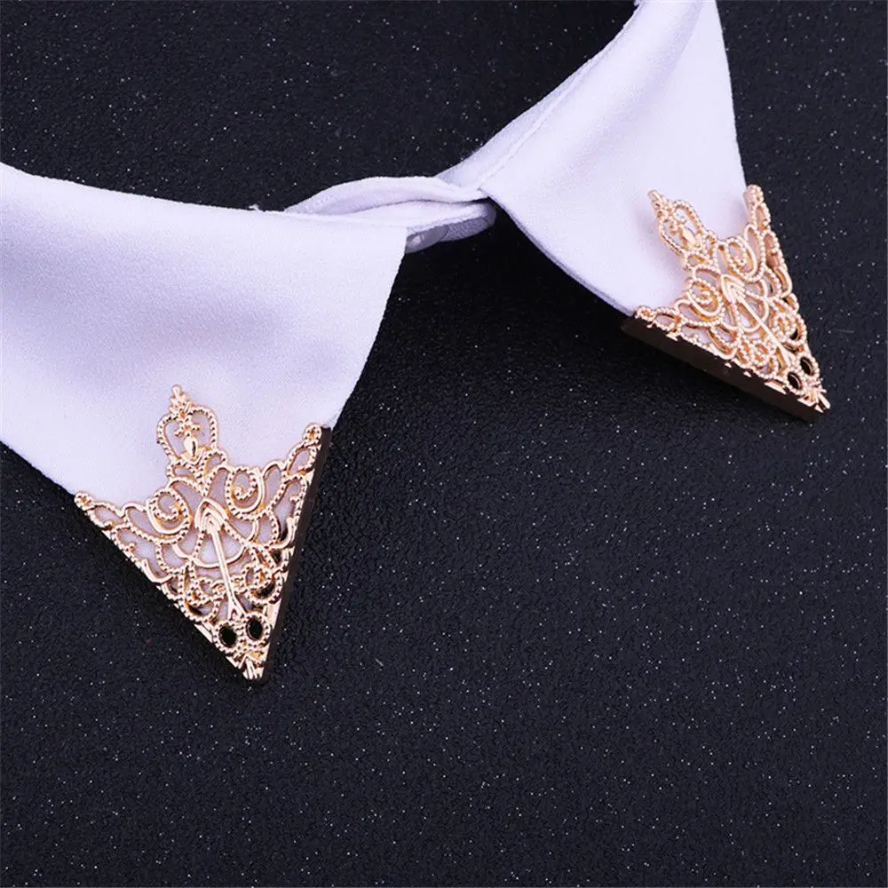 Vintage Fashion Triangle Shirt Collar Pin for Men and Women Hollowed Out Crown Brooch Corner Emblem Jewelry Accessories | Украшения и