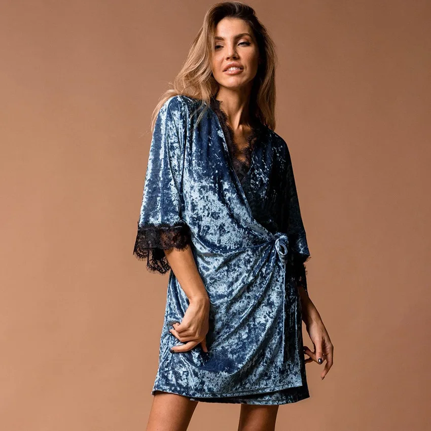 Women Velvet Bathrobe Elegant Glossy Velour Lace Sleepwear Autumn Winter Warm Pajamas 2021 AW New Fashion Lady Nightgown