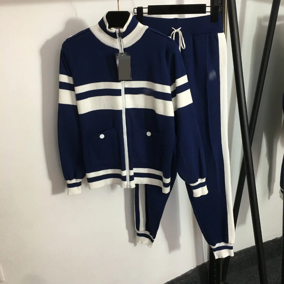 

Женский костюм в полоску, пиджак на молнии с воротником-стойкой и длинным рукавом + эластичная юбка с высокой талией, новинка 2021