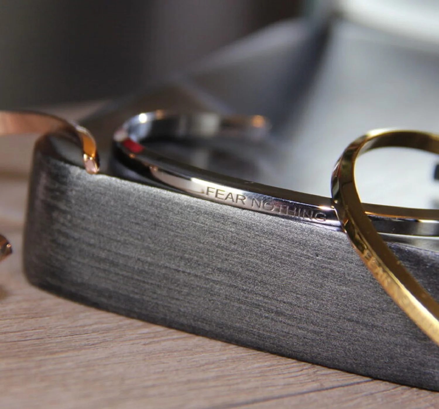 

“Fear Nothing” Arabic Letter Cuff Women`S Bracelet 1020