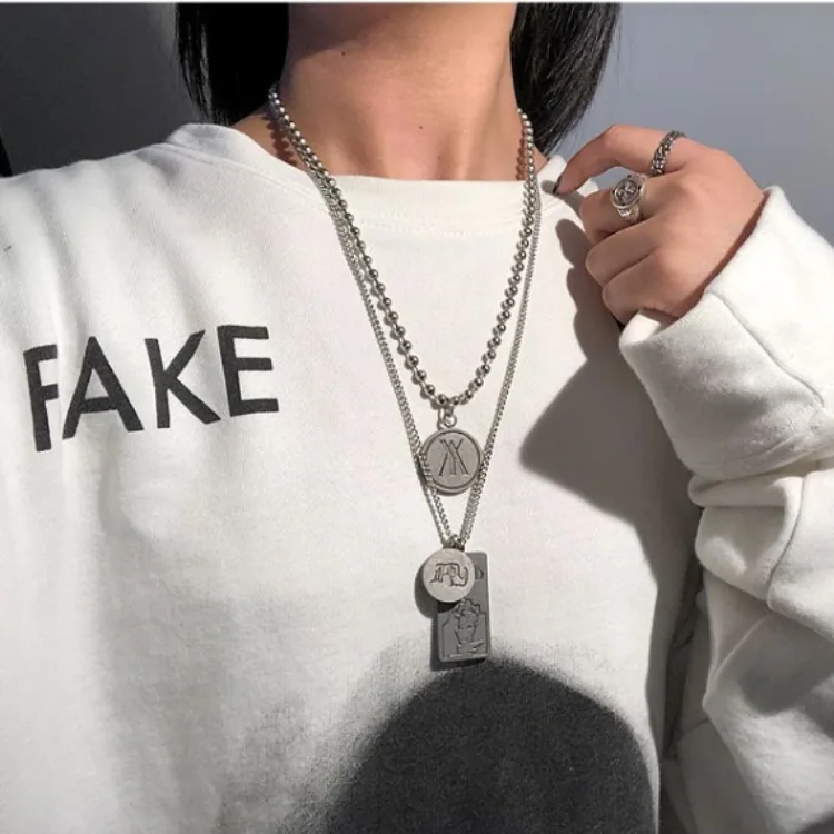 

American and European ins Harajuku style hip-hop necklace with sweater chain trendy jumper fashion men and women accessories