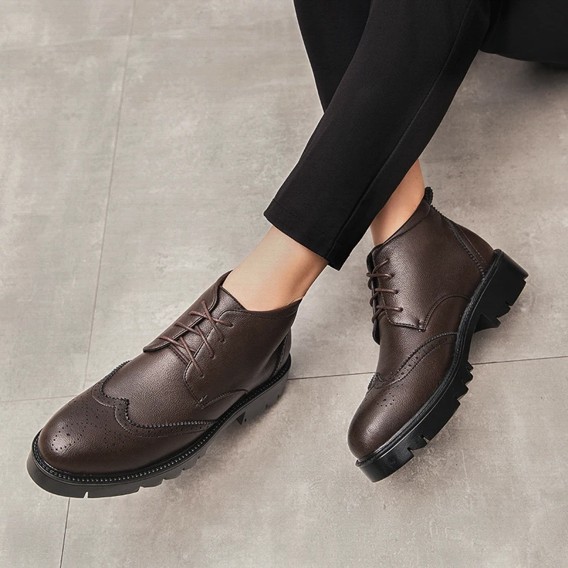

2019 Fashion Man Formal Shoes High Quality Genuine Leather Personality Men Business Dress Oxford Wedding Shoes *3325