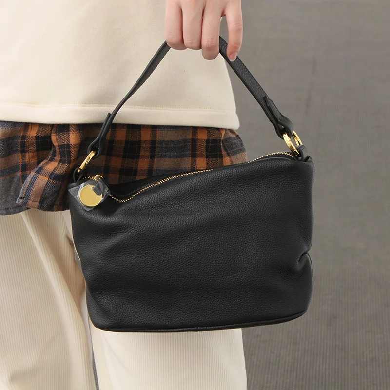 

Commuting small fresh head cowhide lady Mori single shoulder dumpling soft leather cross carry bag
