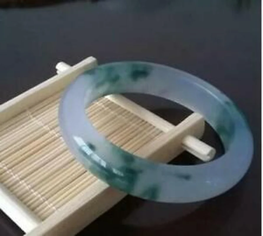 

Новый 56-63 мм натуральный кварцит зеленый нефритовый браслет Бесплатная доставка коробка