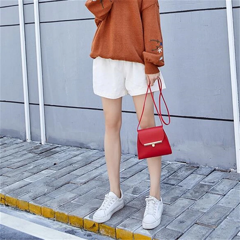 

Искусственная кожа Женская косая сумка через плечо темпераментная сумка на плечо для студенческого хранения мобильный кошелек для монет С...