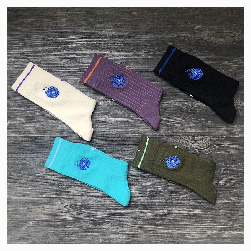 

Носки средней длины мужские и женские с вышивкой, хлопковые дизайнерские модные носки в Корейском стиле, с синими цветами, 3 пары