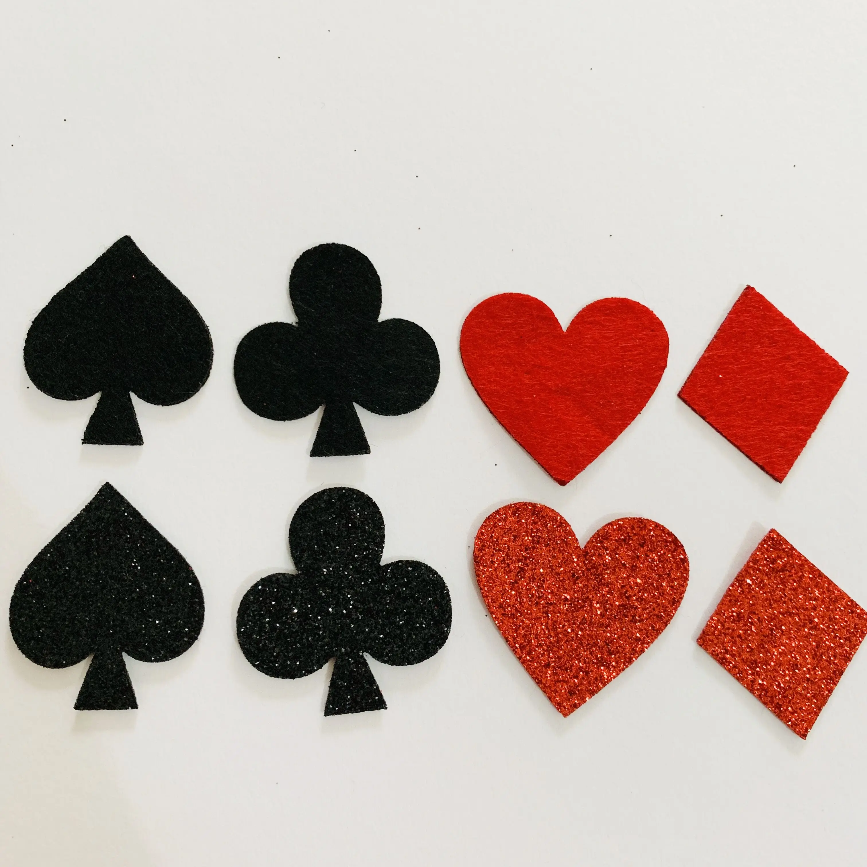 Фон с изображением конфетти казино покера Happy День рождения Разбрасыватели для