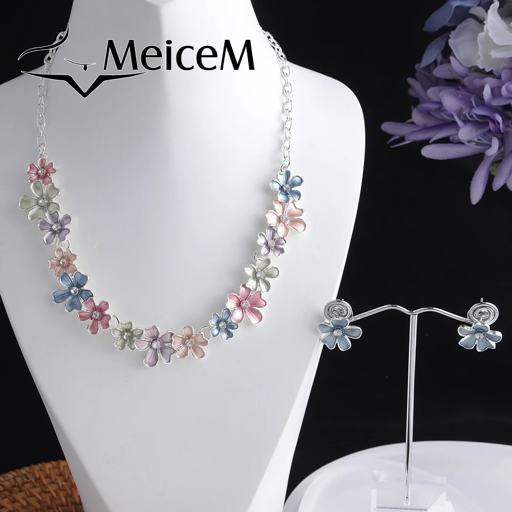 

MeiceM Women 2022 Enamel Necklace Party Women's Trendy Zinc Alloy Flower Choker Chain Statement Necklaces Silver Color Jewelry