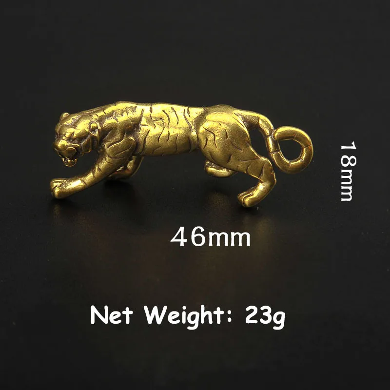 Брелок короля из чистой меди с тигром Подвески ручной работы латуни для