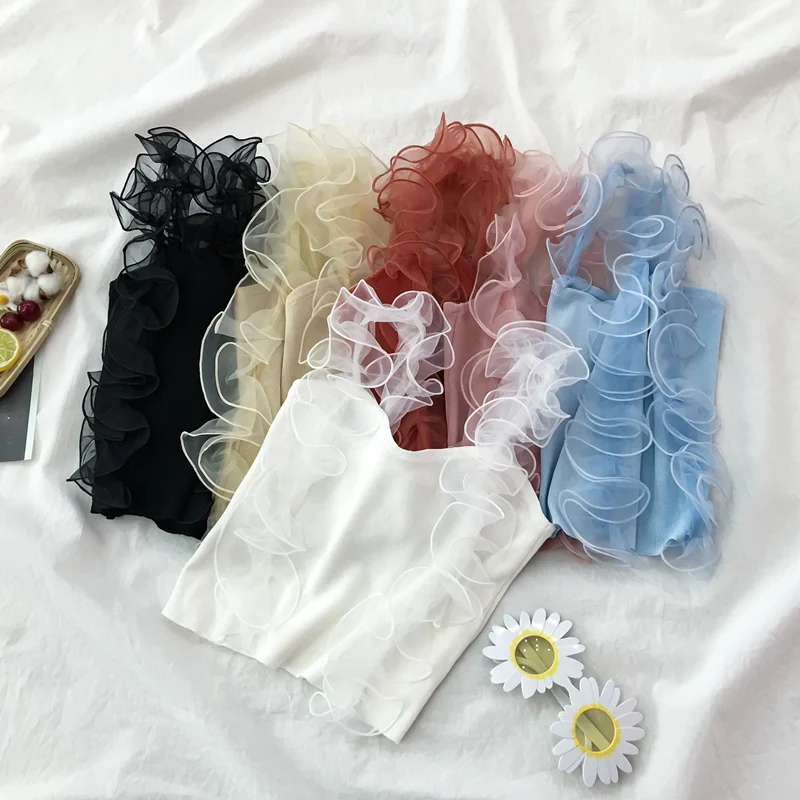 Женский укороченный топ на бретельках с рюшами кружевной L0445 лето-осень 2020 |