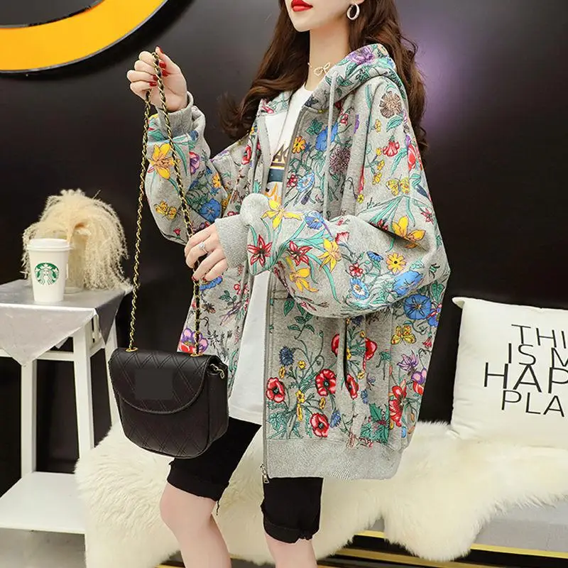 Женская флисовая толстовка средней длины с принтом в виде стрекозы | одежда