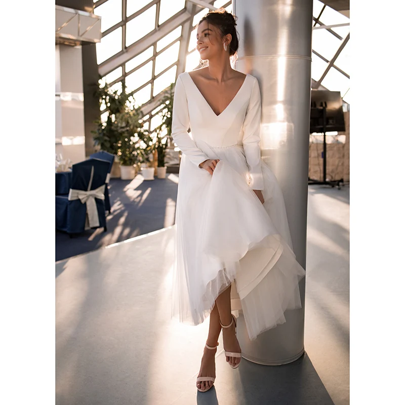 

Autumn/winter New Women's White Wedding Dress Long Sleeve V-neck Bead Belt Wedding Dress Short Dress Slim Princess Dress