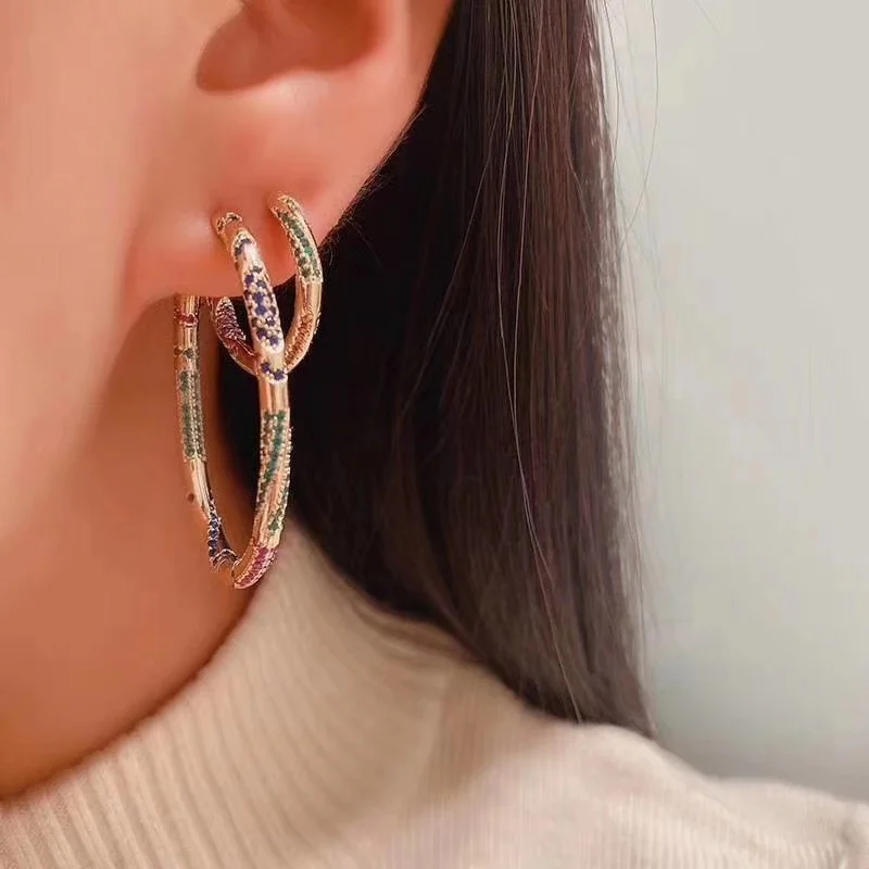 AccKing известного дизайнерского бренда круговой красочные серьги геометрической