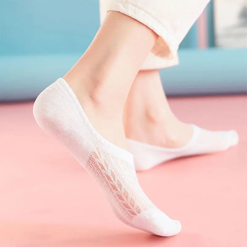 10 Pairs/Bag Simple Style Boat Socks Summer Ladies Thin Breathable Invisible Socks Ice Silk Cotton Non-Slip