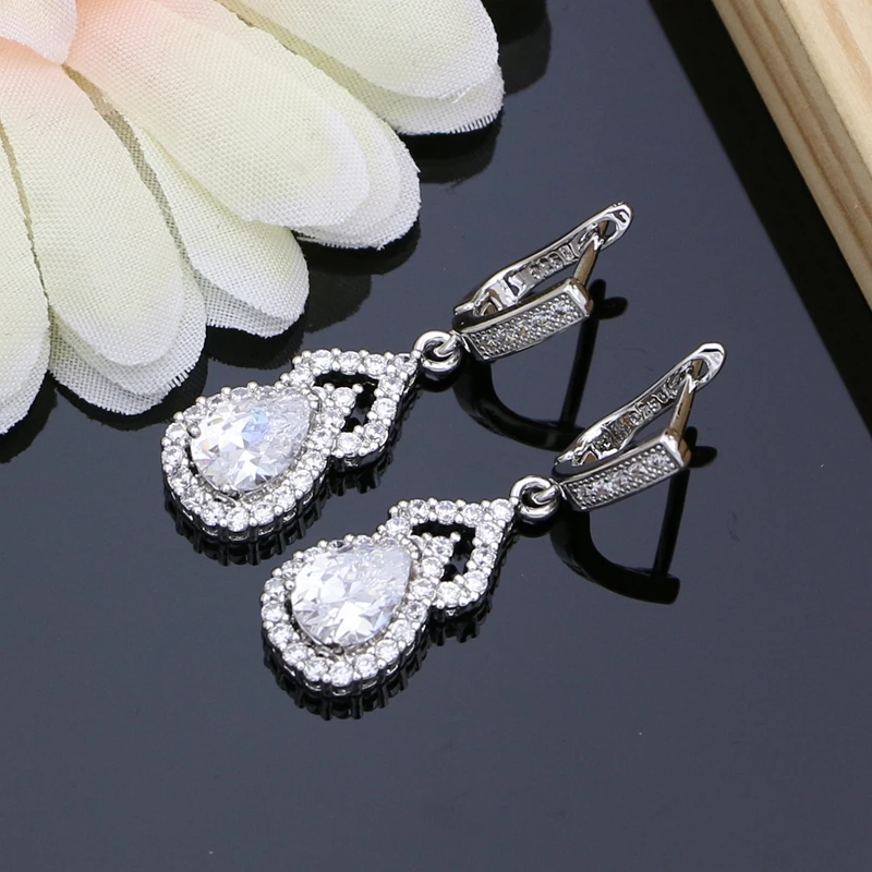 Модные свадебные серьги с белым кубическим цирконием и кристаллами