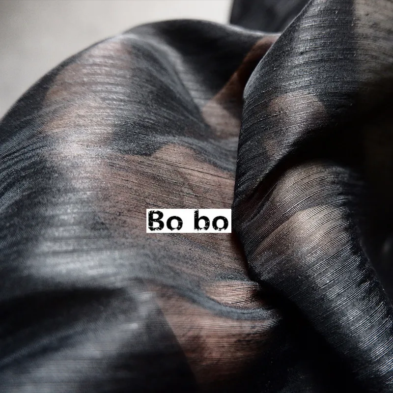 Дизайнерская рубашка из хлопка и льна в четкую темную полоску | Дом сад