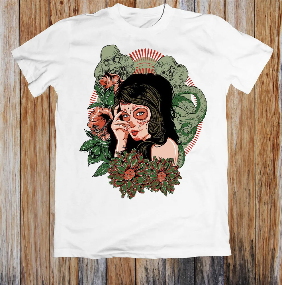 

Queen Of Beasts Unisex T-Shirt Gyms Fitness Tee Shirt
