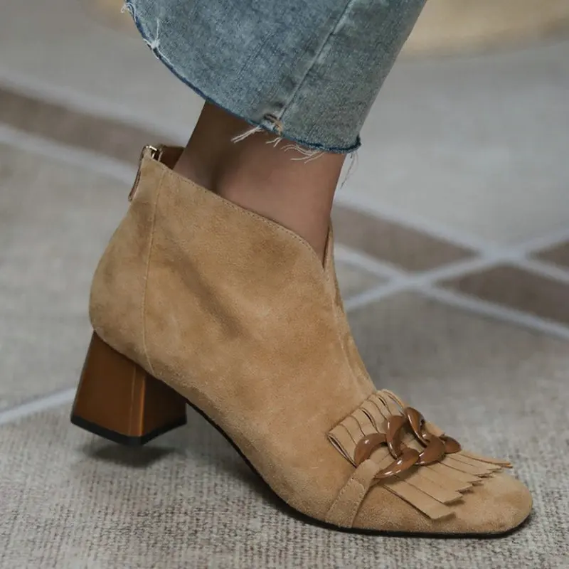 

ZawsThia Genuine Cow Suede Leather Luxury Brand Winter Women Designer V-cut Design Ankle Chelsea Boots With Tassels And Chain