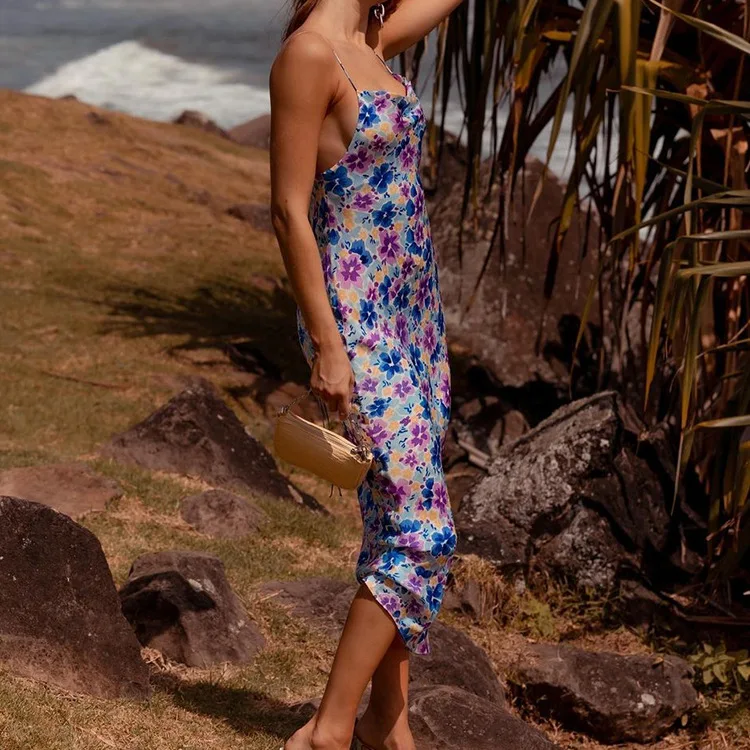 

Women's 2021 summer seaside holiday style suspender skirt sexy backless dress slim long skirt