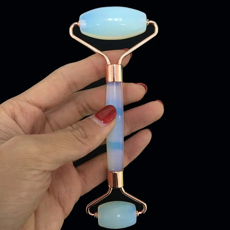 Роликовый массажер для лица с двумя головками и опаловым камнем подтяжки