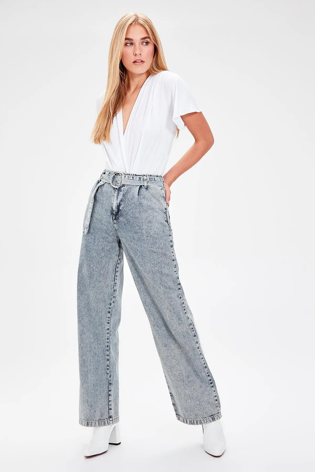 Trendyol синий арочный кольцевой детали супер Высокая талия широкие джинсы TWOAW20JE0040 |