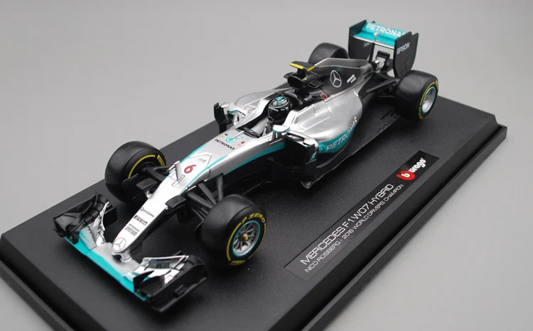Bburago 1:18 1/18 W07 Mercedes Benz Lewis Hamilton No44 Формула 1 F1 гоночный автомобиль Транспортное средство литье под давлением дисплей Модель Игрушки для мальчиков - Цвет: 2016 W07 No6