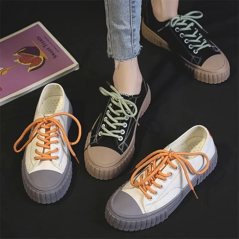 Женские кроссовки на массивной вулканизированной подошве Белые Повседневные