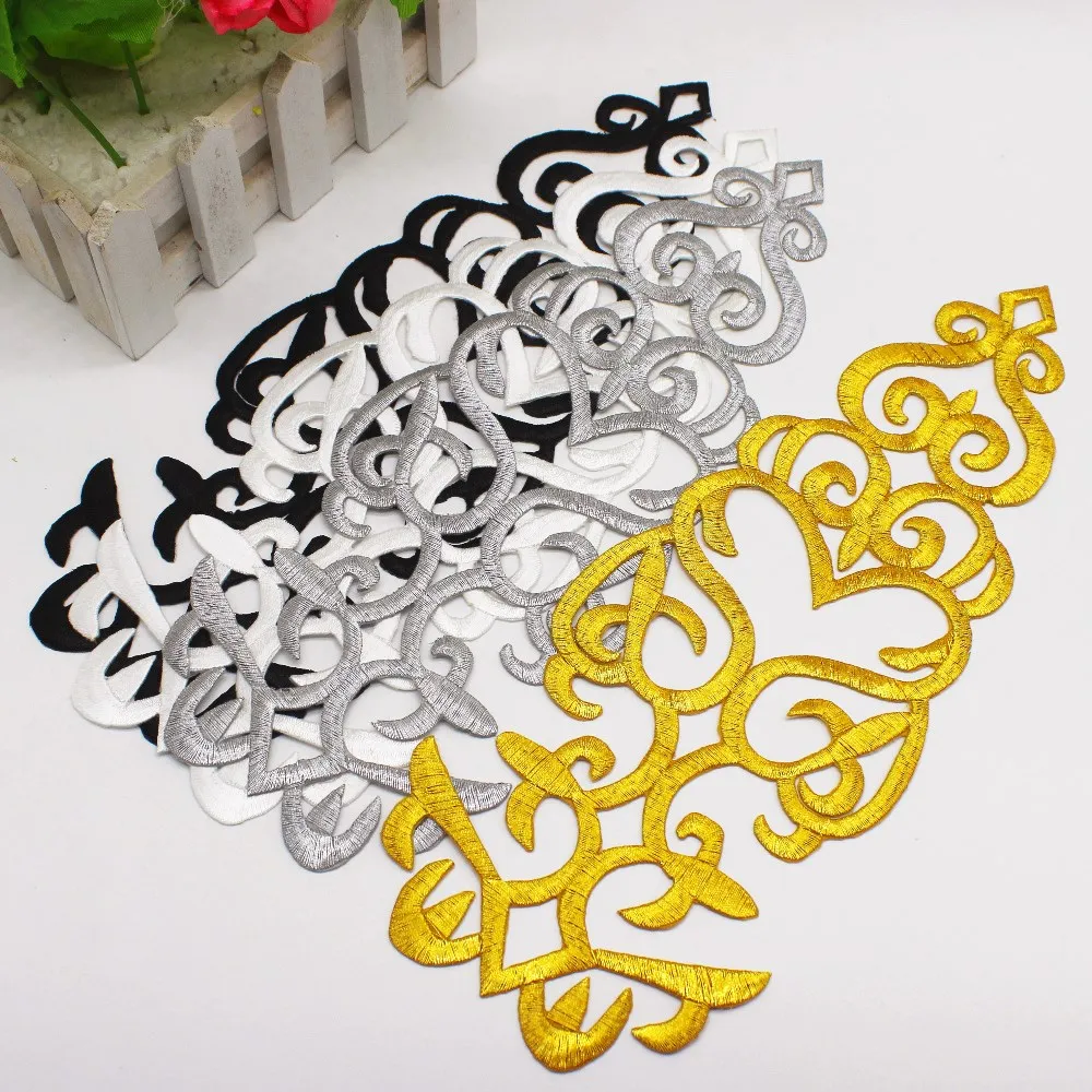 Нашивки с золотистой вышивкой 29 х11 см | Дом и сад