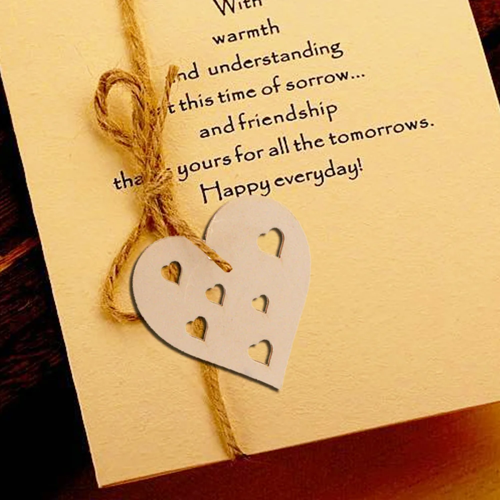 

wooder20pcs Love Heart Hanging Pendant Wooden Hanging Decor Chic Decorative Hanging Ornaments for Valentine's Day with Hemp Rope