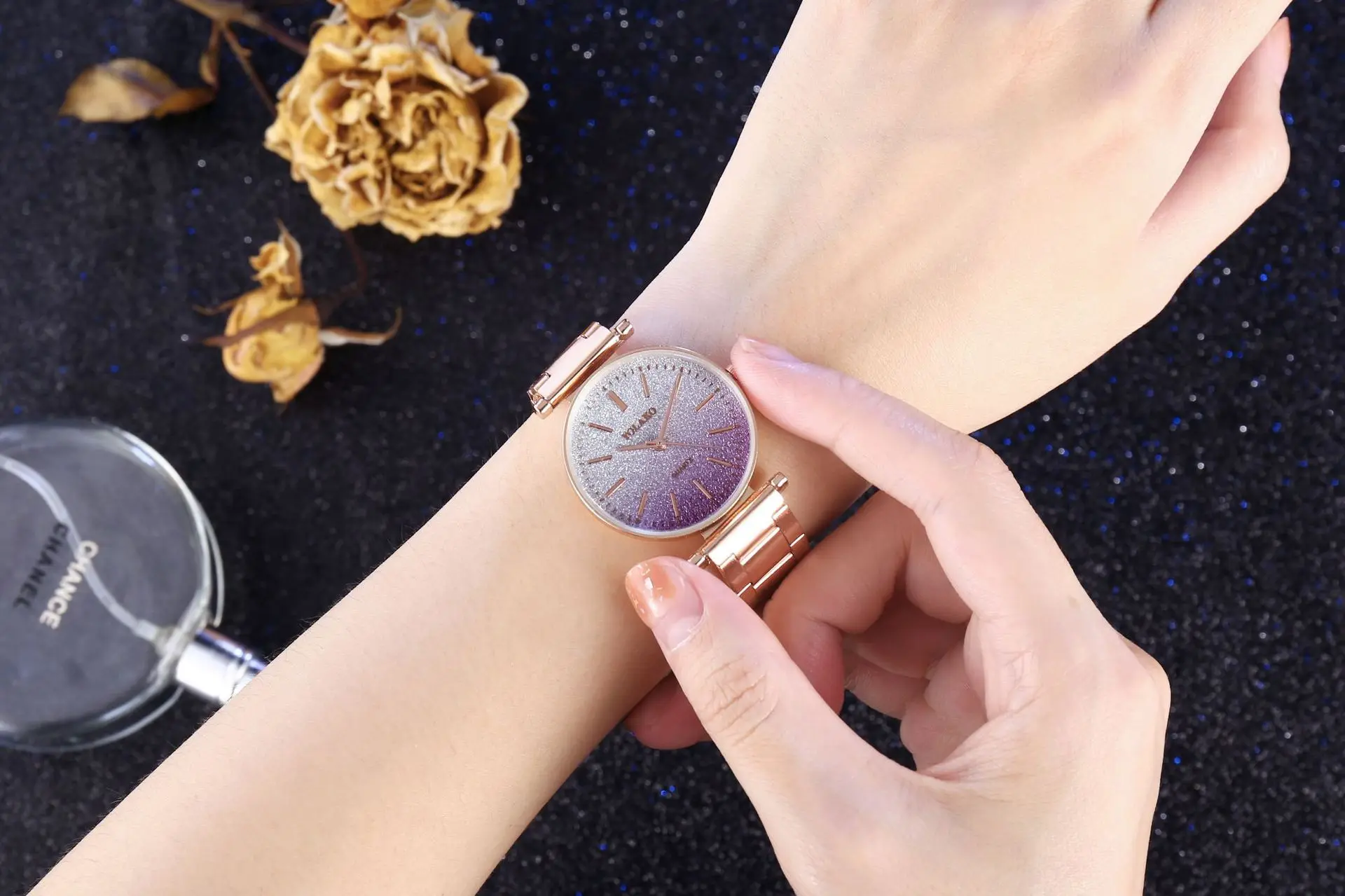 

YOLAKO Fashion Women's Watch Luxury Starry Sky Stars Female Clock Ladies Wrist Watch Women Relogio Feminino Reloj Mujer Zegarek