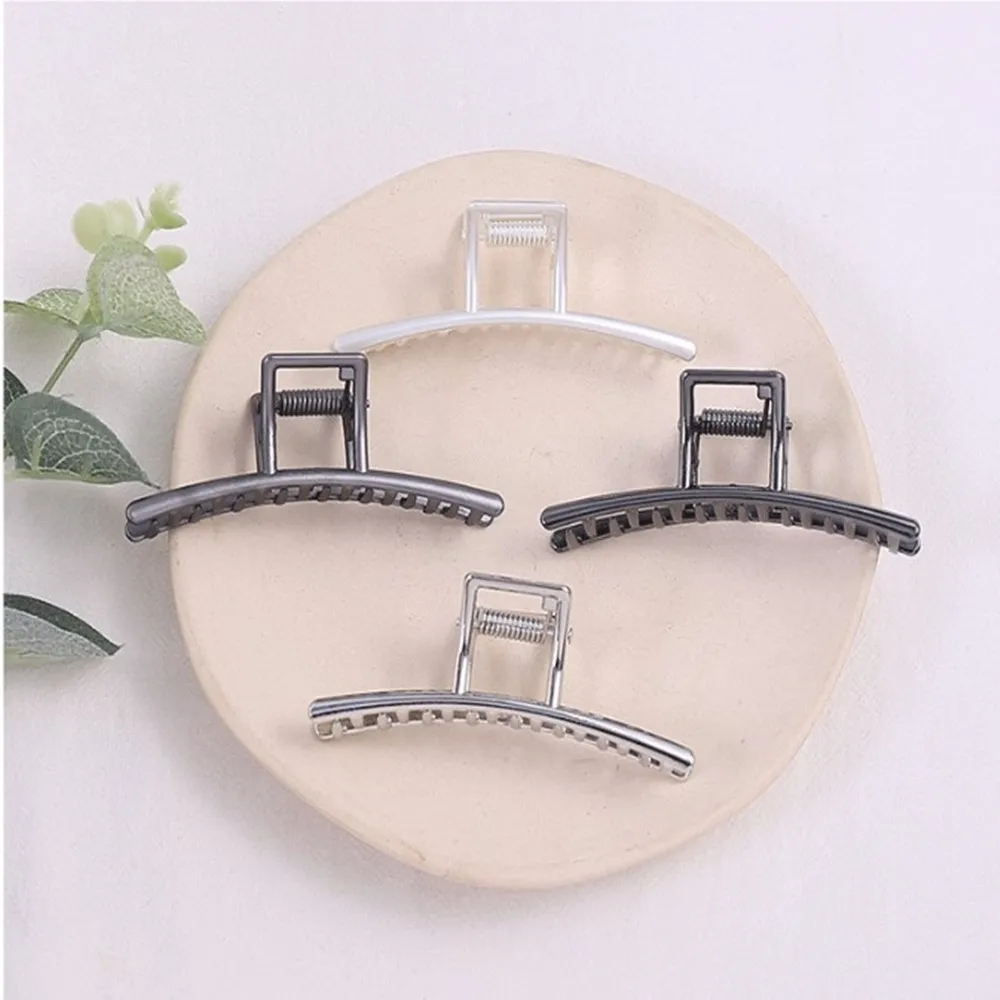 

2020 Girls Retro Fashion Geometric Hair Claw Metal Hair Clamps Crab Clip Solid Color Hair Accessories