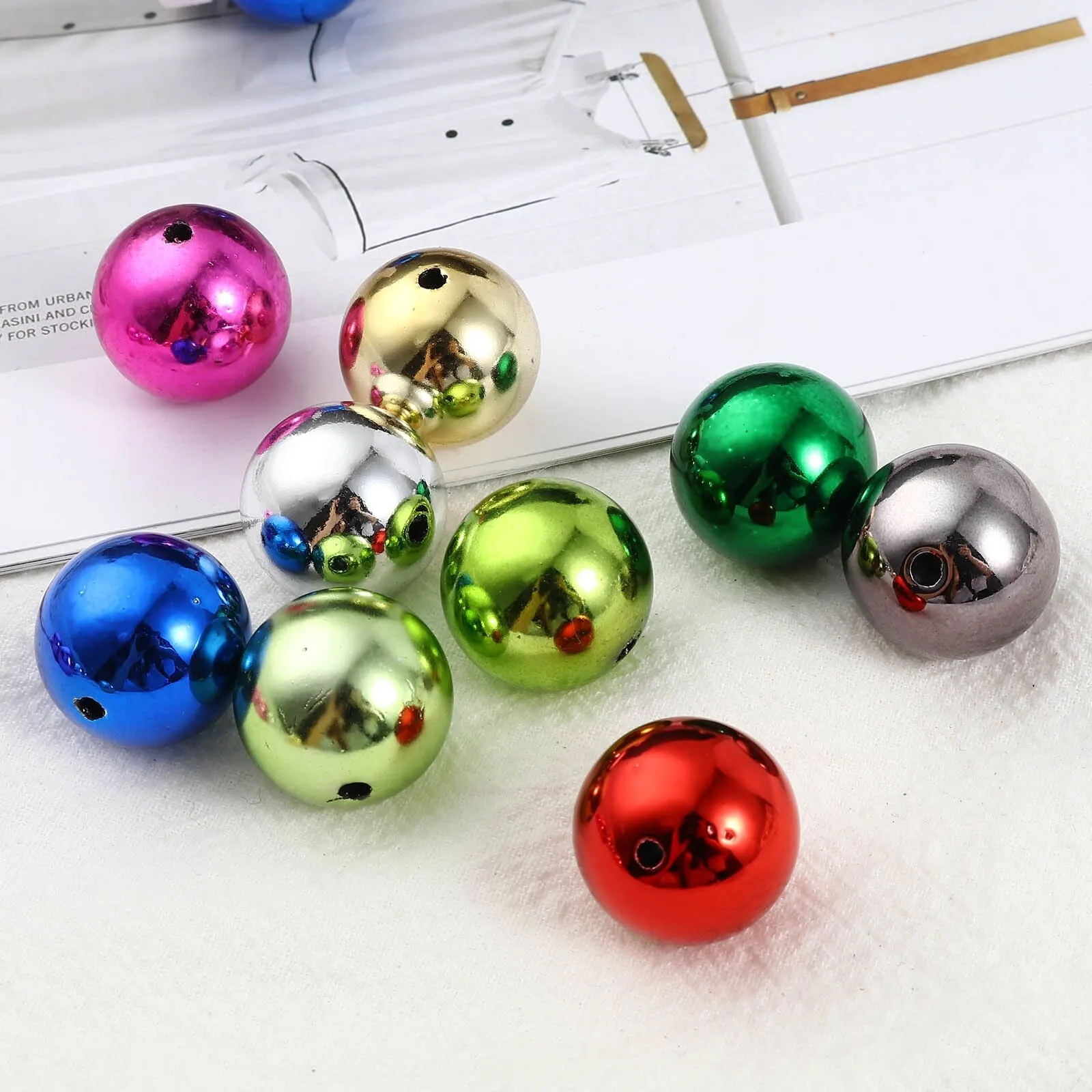 

Acrylic Beads Round Ball Multicolor Christmas Loose Beads DIY Making Bracelets Necklace Party Jewelry About 19mm-20mm Dia.,20PCs