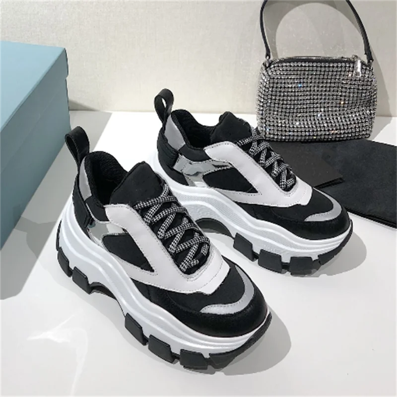 

Luxury Brand Sneakers Running Sapatos Feminino Lace Up Female Shoes Platform Zapatillas Mujer Fashion Couple Tenis Feminino
