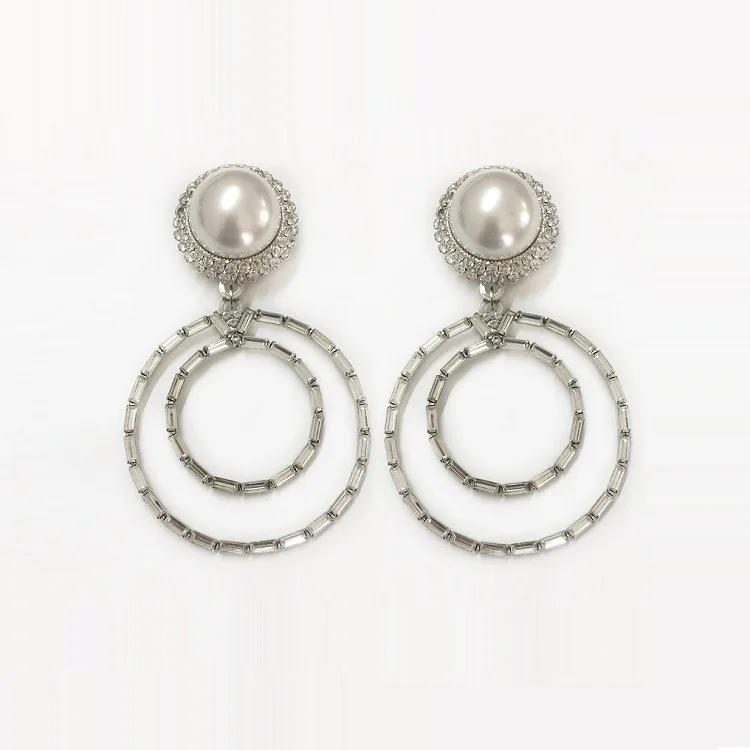 

New earrings and ear clips pearl-drilled Large Circle Earrings exploded