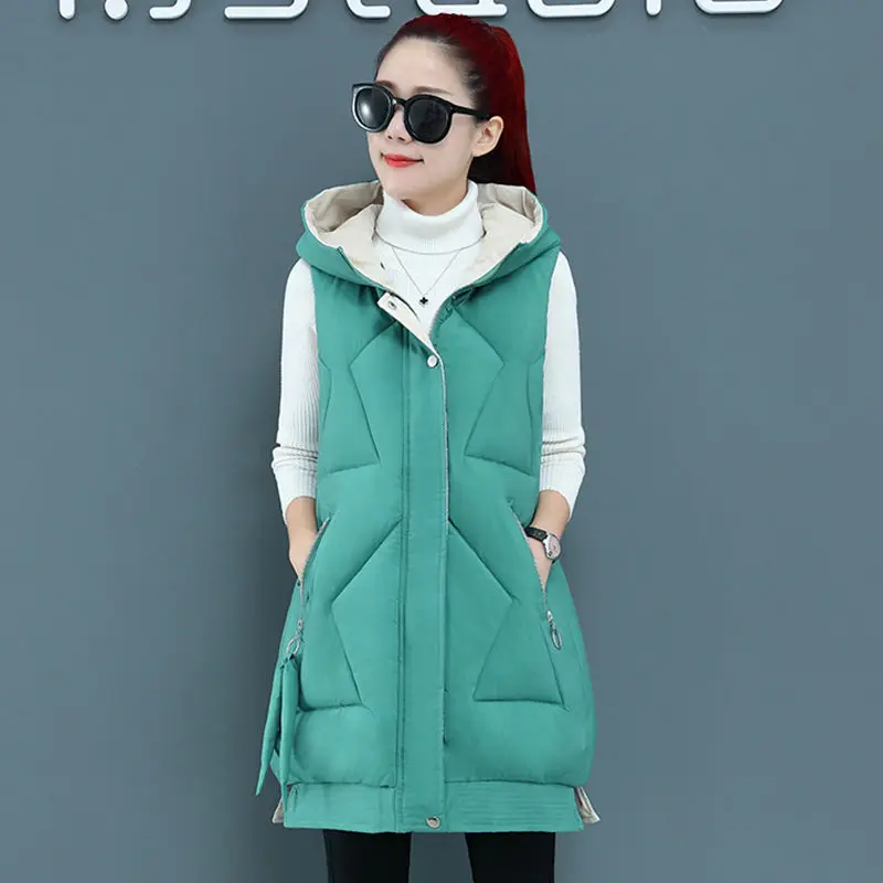 Женский зимний жилет с капюшоном свободный утепленный Длинный без рукавов