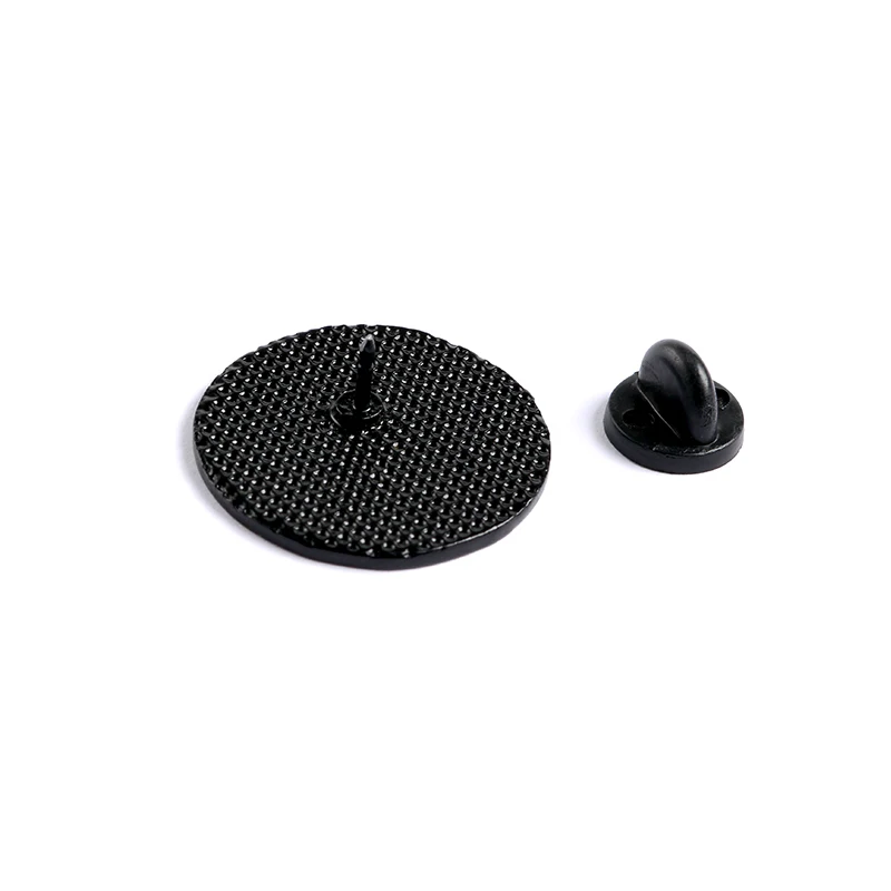 Хеллоуин улыбающаяся Луна и ведьма на метле мечтательные булавки фестиваль