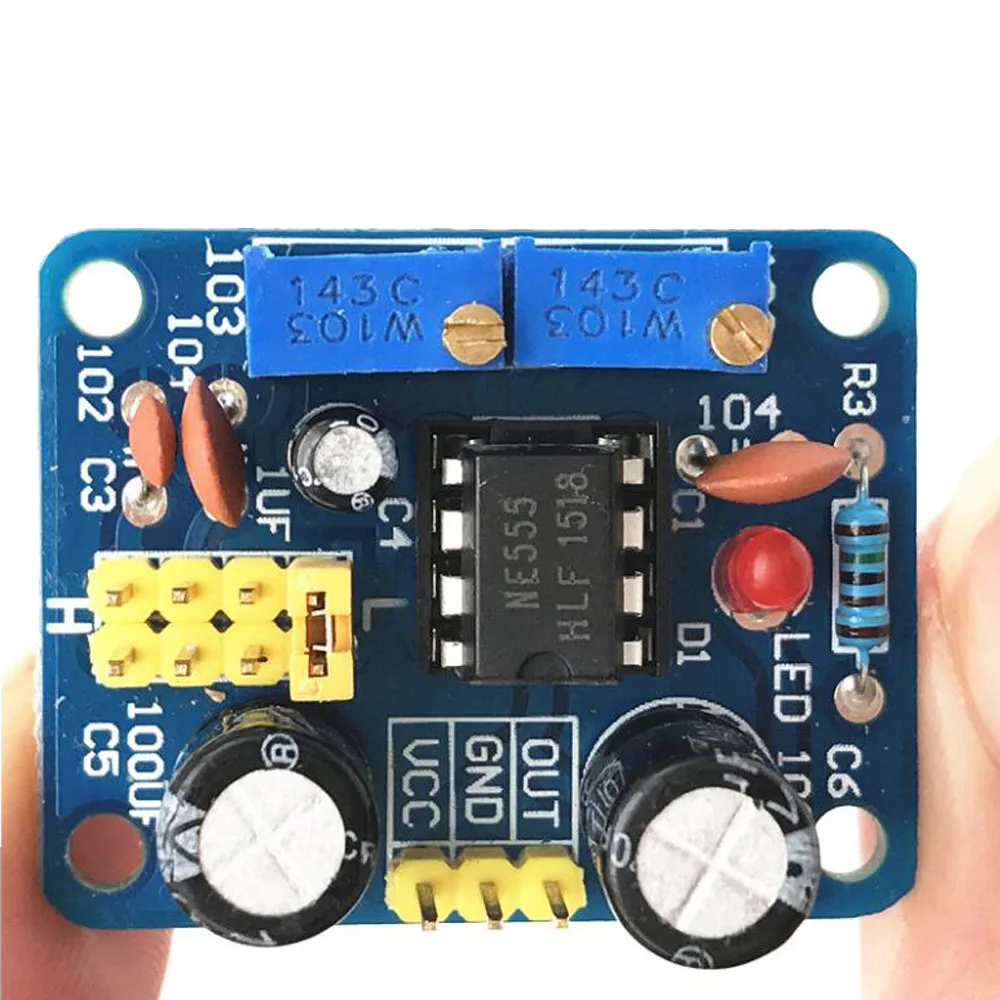 

NE555 Pulse Module Frequency Duty Cycle Adjustable Square Wave Rectangular Wave Signal Generator