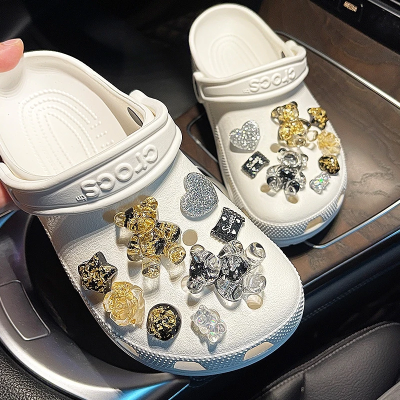 

Luxury Bundle Candy Flower Accessories Croc Charms Lovely Chain Pearl Decoration Croc Charms Designer Finished Products