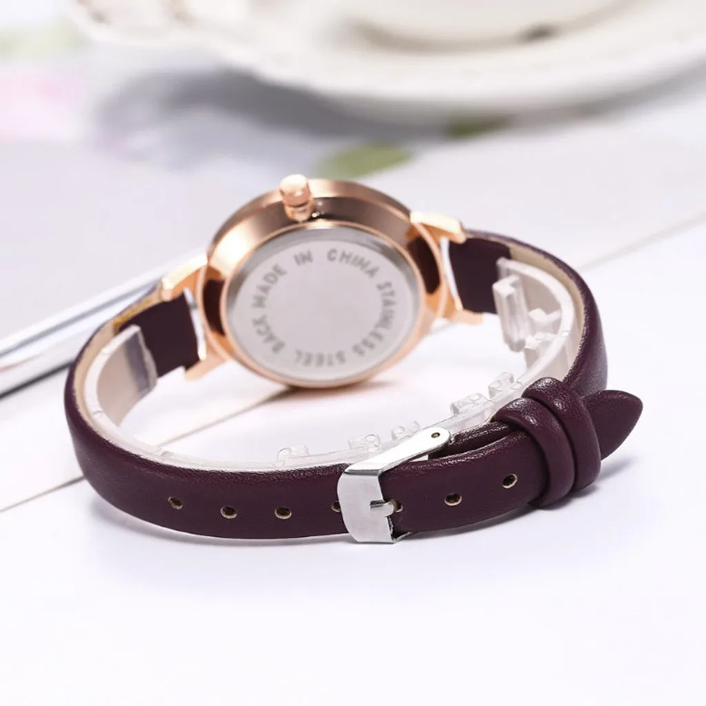 Женские Красные кварцевые часы Стильные Классические со стразами для отдыха