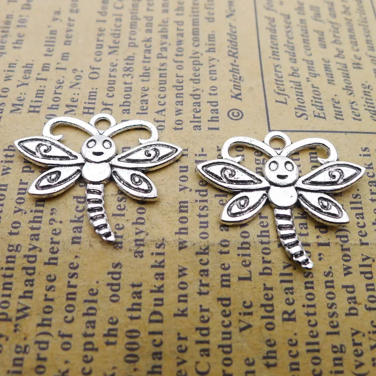 

20 PCS/Lot 22mm*25mm Pendant Antique Silver Color Dragonfly Charms For DIY Jewelry Making Jewelry Findings