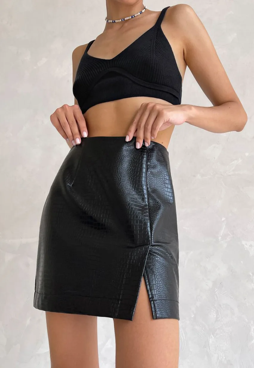 

2022 MOFANCY Spring And Autumn Women's PU Black Color Bag Hip Short Skirt Slit Zipper OL Female Sexy High Waist Casual Dress