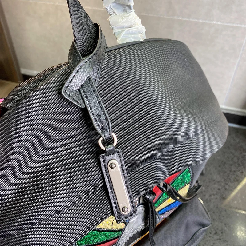 

Camouflage Diamond Order Badge Embroidered Shark Rainbow Sequin Camouflage Canvas Backpack