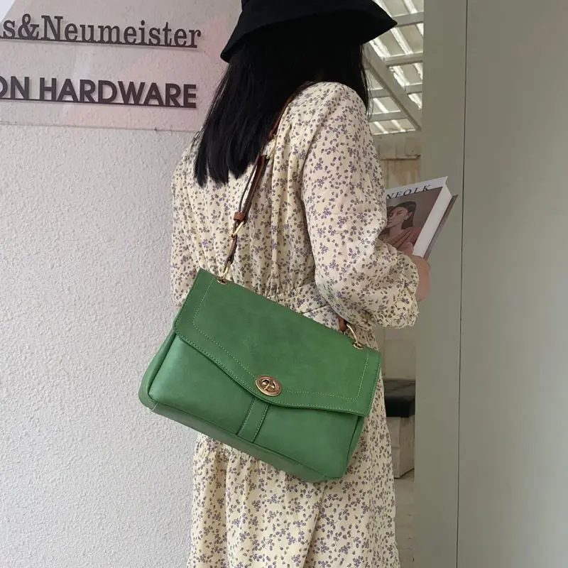 

Green Messenger Bag For Women Office Women'S Shoulder Strap Handbag Briefcase Retro Leather Shoudler Crossbody Bags 2021 Trend