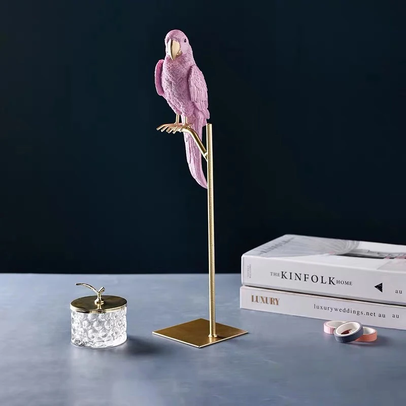 

ART EUROPEAN-STYLE DECORATION ORNAMENT RESIN WITH COPPER COLOR PARROT STATUE HOME OFFICE CREATIVE DECORATION CRAFTS