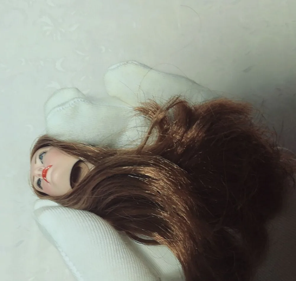 

1/6 Female Pale Head Sculpt with Blue Eyes Fit 12" Pale Ph Action Figures