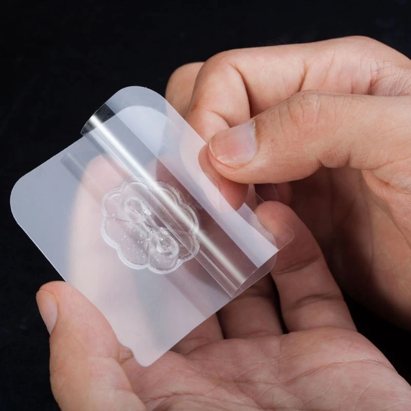

4PCS Transparent and seamless hooks Strong material hooks Magic seamless transparent hooks and hooks