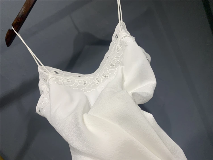 100% Silk Women Camis 2020 Autumn / Summer New Three-color Embroidery Sling Women Tank Top