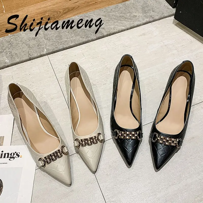 

2021 spring solid color everyday pointed commuting thin heel women's black low top leather high heel shoes