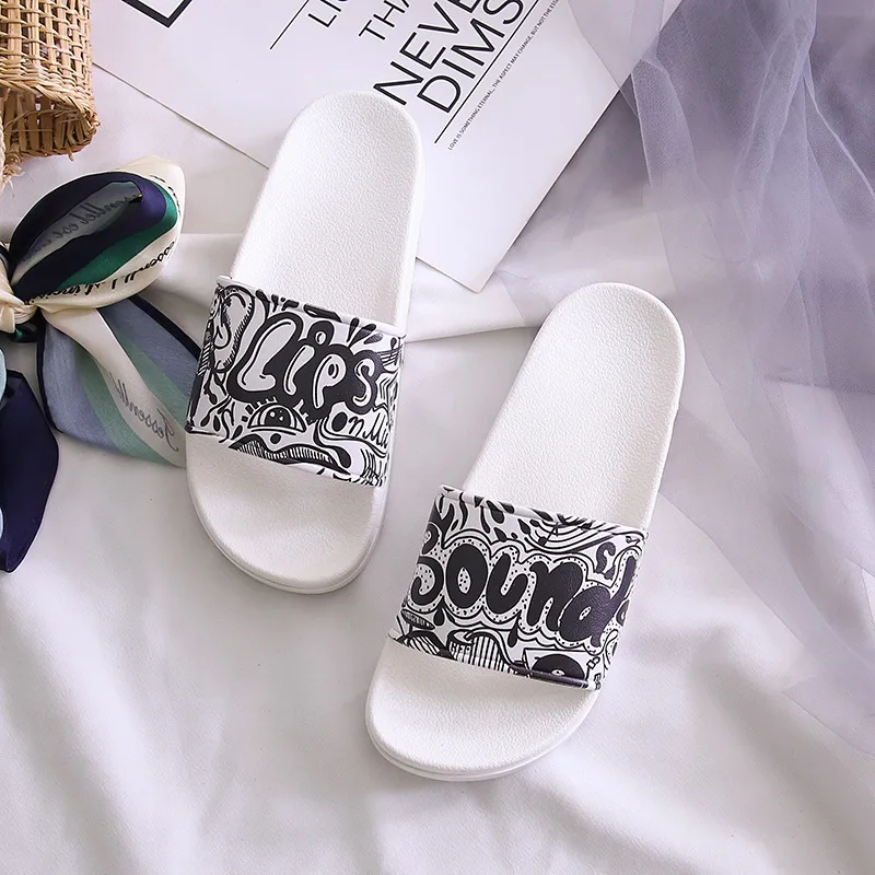 

2021 Summer Sandals And Slippers Women Wear Fashion Slippers Home Bathing Couple One-word Slippers Outdoor Beach Slippers Men